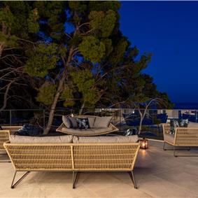 6 bedroom villa with infinity pool and sea views, Korcula Island, sleeps 12